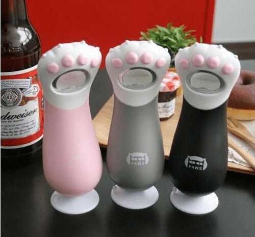 猫の手ボトルオープナーはインテリアとして飾ることも可能