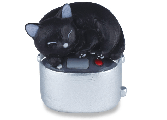 黒猫×炊飯器（猫のフィギュア 吾輩の定位置）