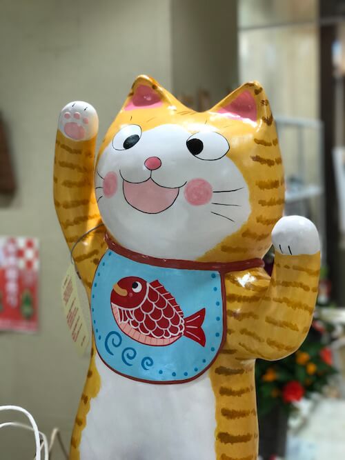 NECOL鎌倉に飾ってある、大きな猫の置物