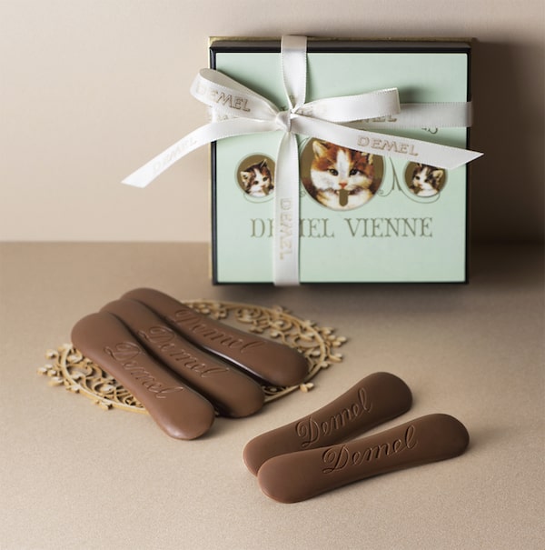 デメルのバレンタインチョコレート「ソリッドチョコ猫ラベル ミルク」のチョコレート