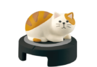 ロボット掃除機にのった猫は好きですか…？机の上をハッピーにしてくれる楽しい猫グッズ2選