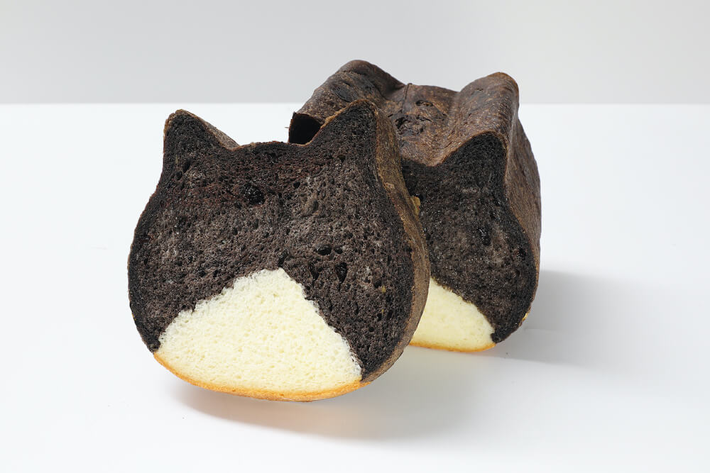 藤あや子さんの愛猫「オレオ」をモデルにした食パン by ねこねこ食パン