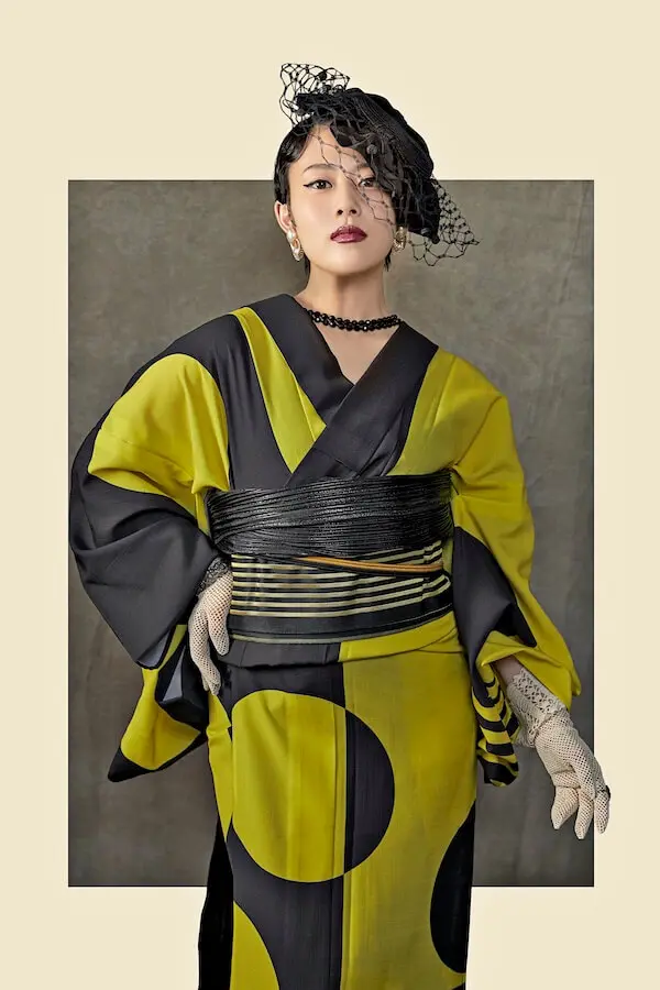 藤あや子も愛猫と登場！話題の着物ファッション誌、最新号は表紙が高畑