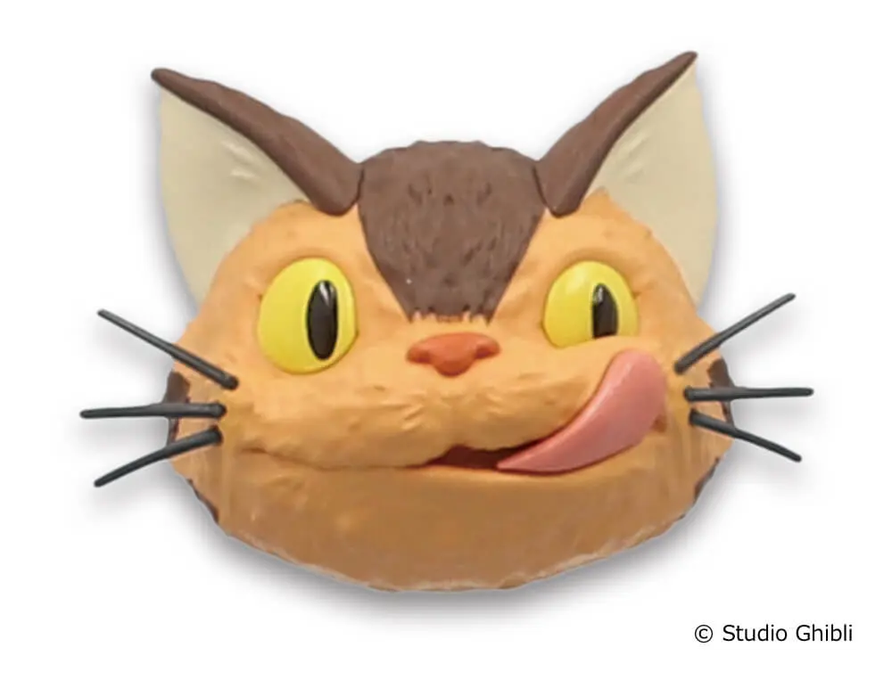 どの表情が出るかはお楽しみニャ！飾るだけでかわいい「ネコバス」の