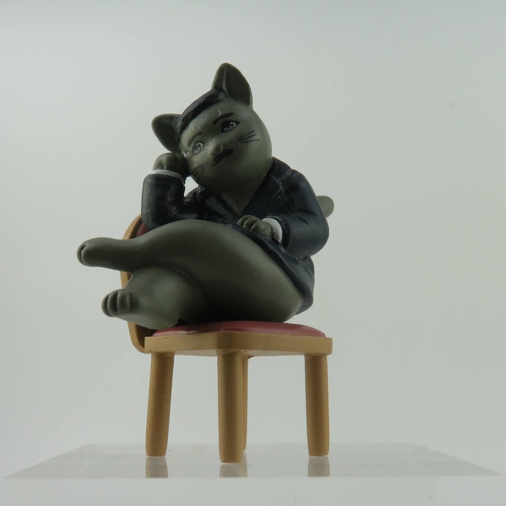 夏目漱石をモデルに猫化したフィギュア「ニャツメ」