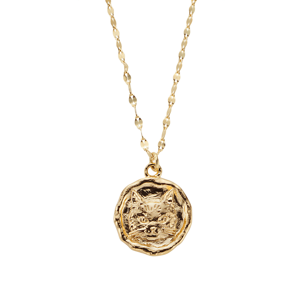 ゴールドメダルに猫の顔がデザインされたコインネックレス by ヴイエー ヴァンドーム青山