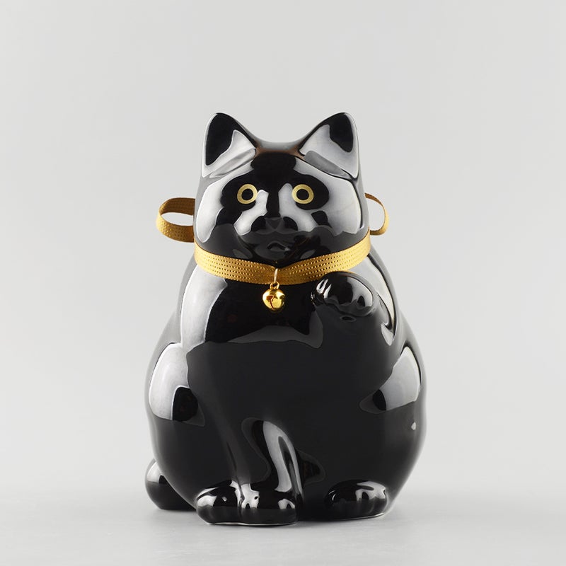 肥前吉田焼の招き猫型貯金箱（ブラックカラー） by KataKoto（カタコト）