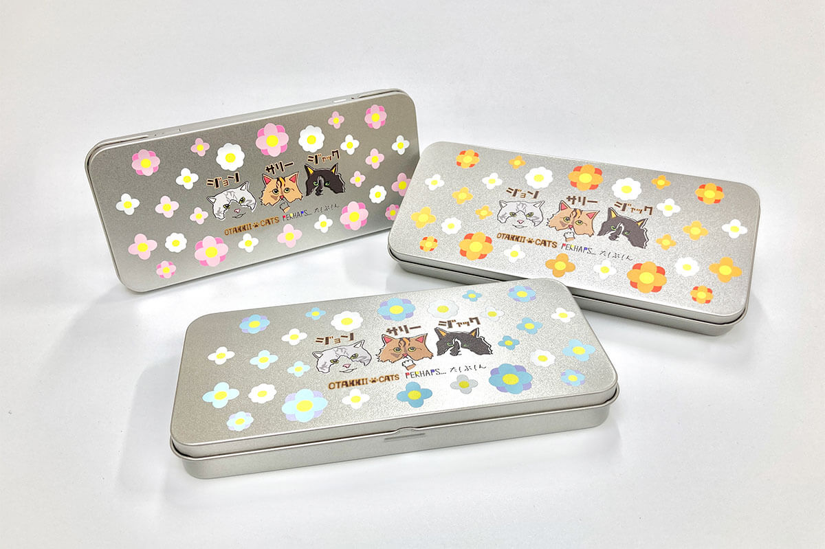 昭和レトロ＆猫キャラデザインの缶ペンケース