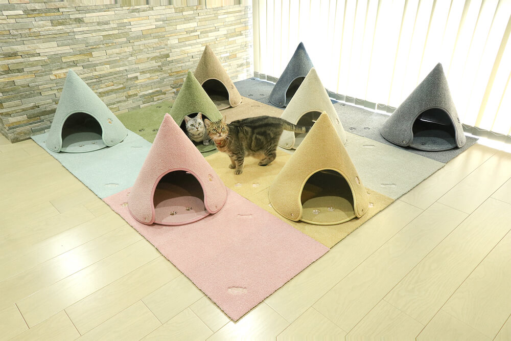 コーン型の猫ハウス「Rugtasu Cone（ラグタス コーン）」のカラーバリエーション全8色