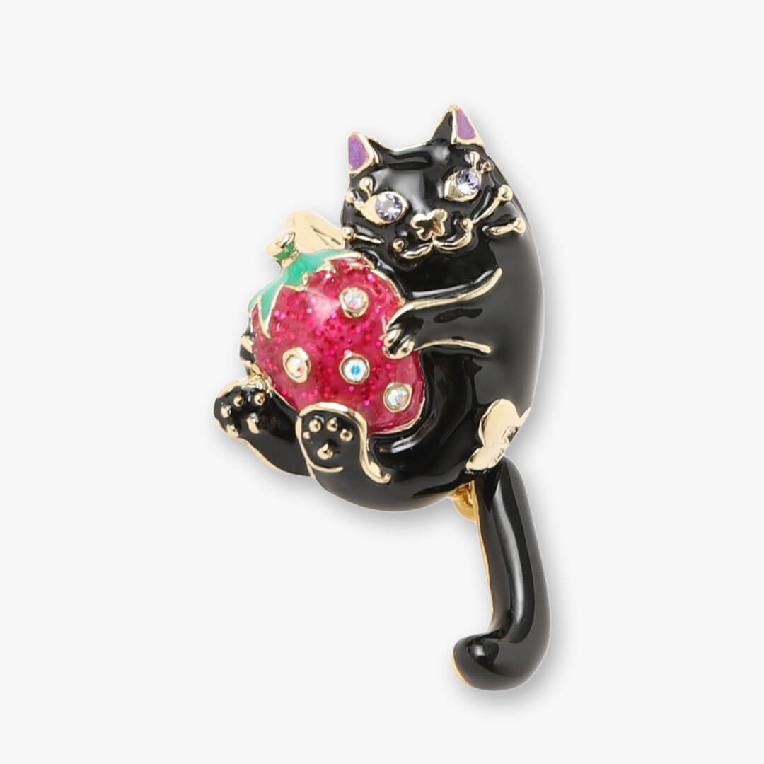 黒猫のTITI（ティティ）をモチーフにしたイヤーカフ by Anna Sui（アナスイ）