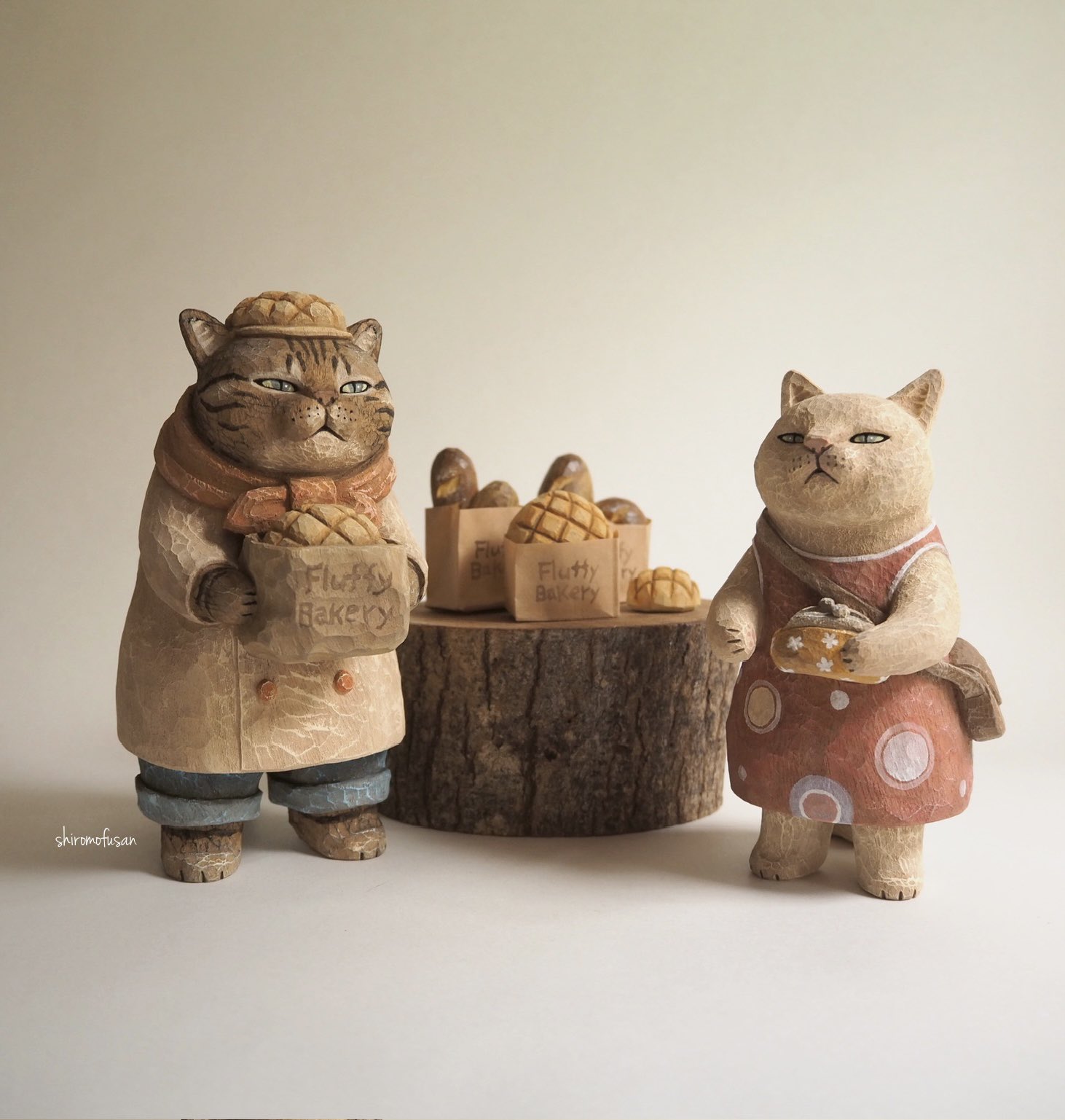 木彫りで制作した「猫のメロンパン屋さん」 by 白もふさん